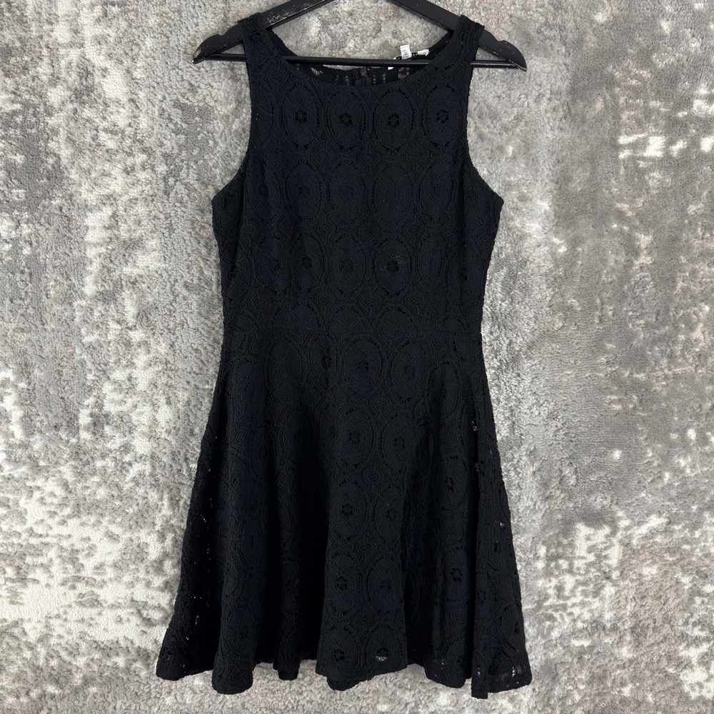 BB Dakota Size 6 Lace Fit & Flare Party Cocktail Dress Black Sleeveless Women